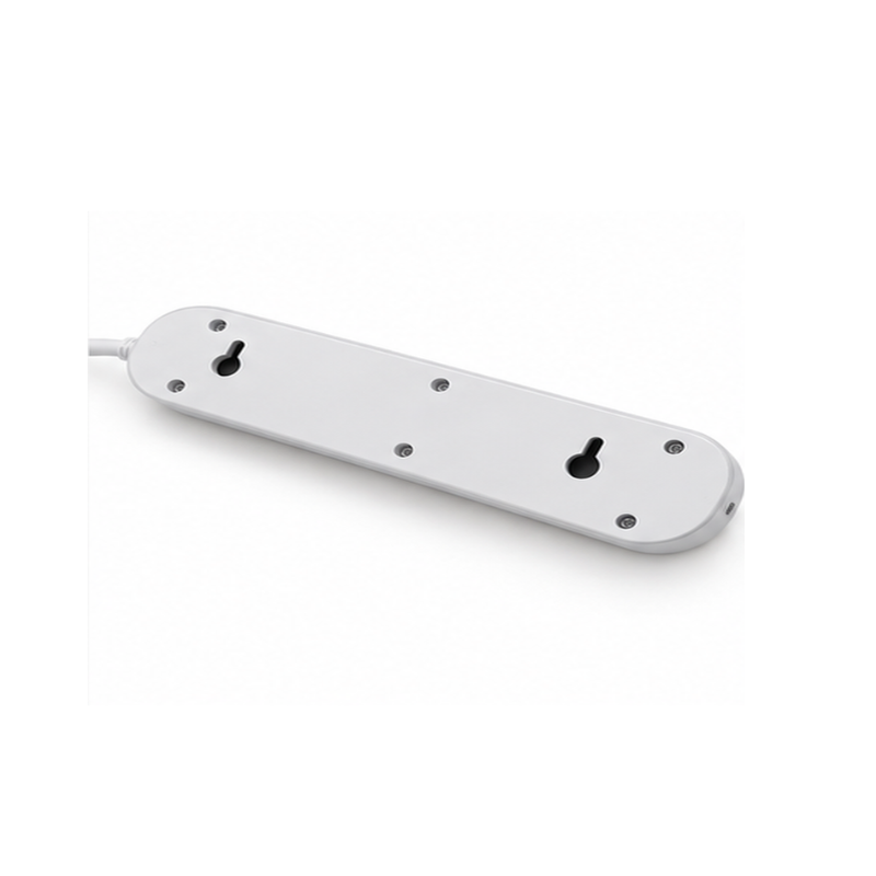 3-Way Switched Multiplug Extension Socket with 0.5m Cord – Black and White – TT-F02-03